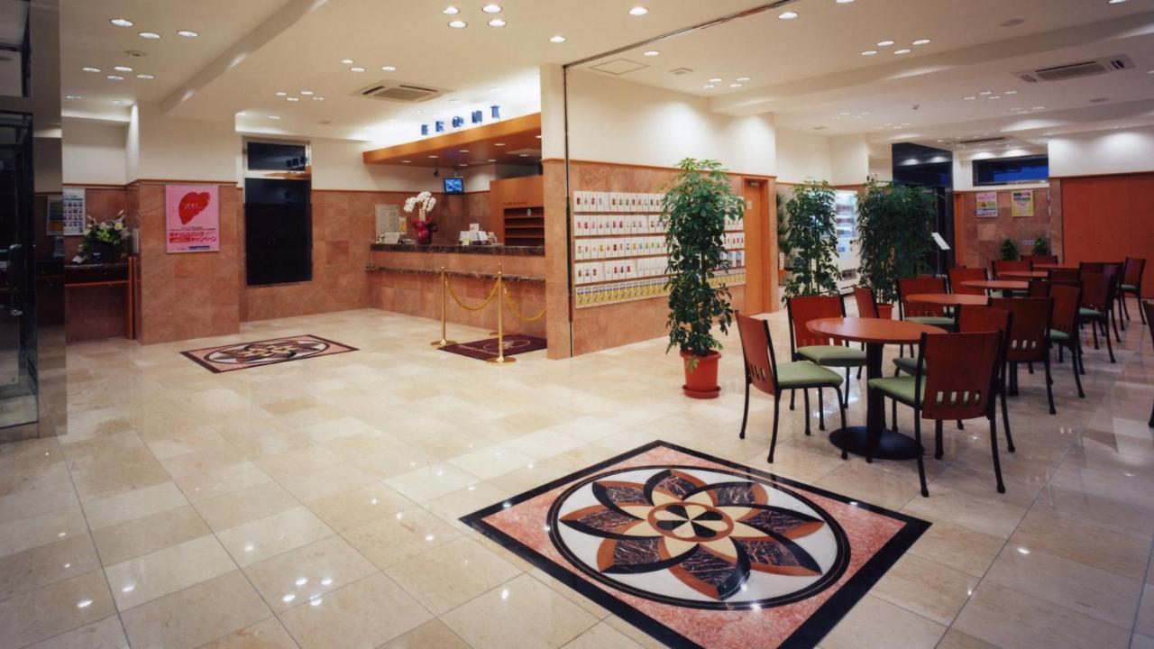 Toyoko Inn Tokyo Ikebukuro Kita-Guchi No.1 Exterior photo